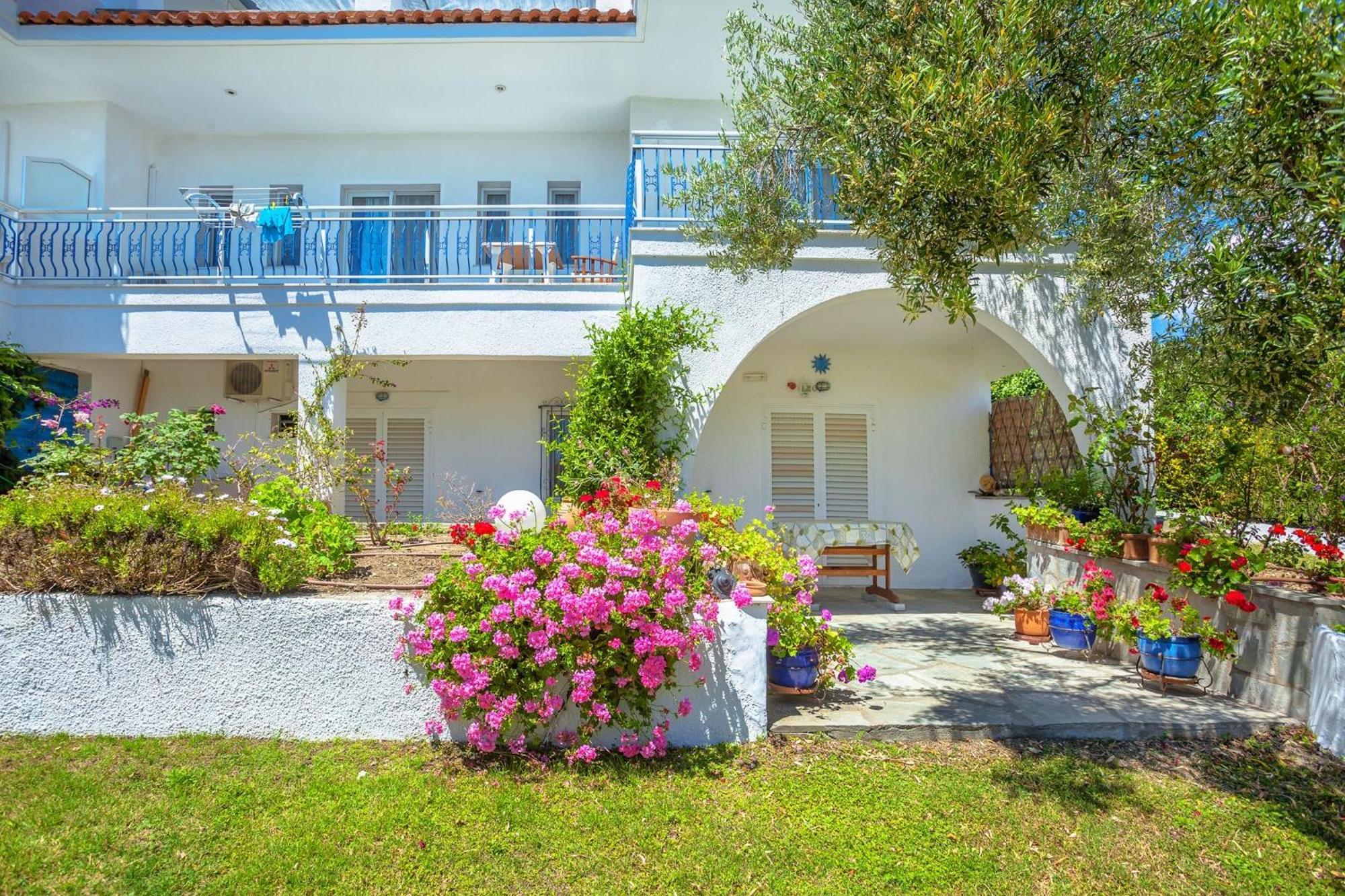 Xenios Faros Apartments โพสซิดี ภายนอก รูปภาพ